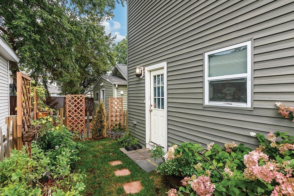 19 Landers Road Quincy, MA 02170 - Photo 16 of 18 Gallery Image 16