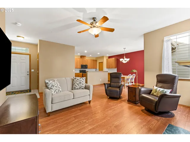 $425,000 | 17146 Southeast 23rd Drive, Unit 21, Vancouver, WA 98683