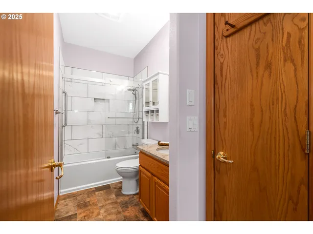 $425,000 | 17146 Southeast 23rd Drive, Unit 21, Vancouver, WA 98683