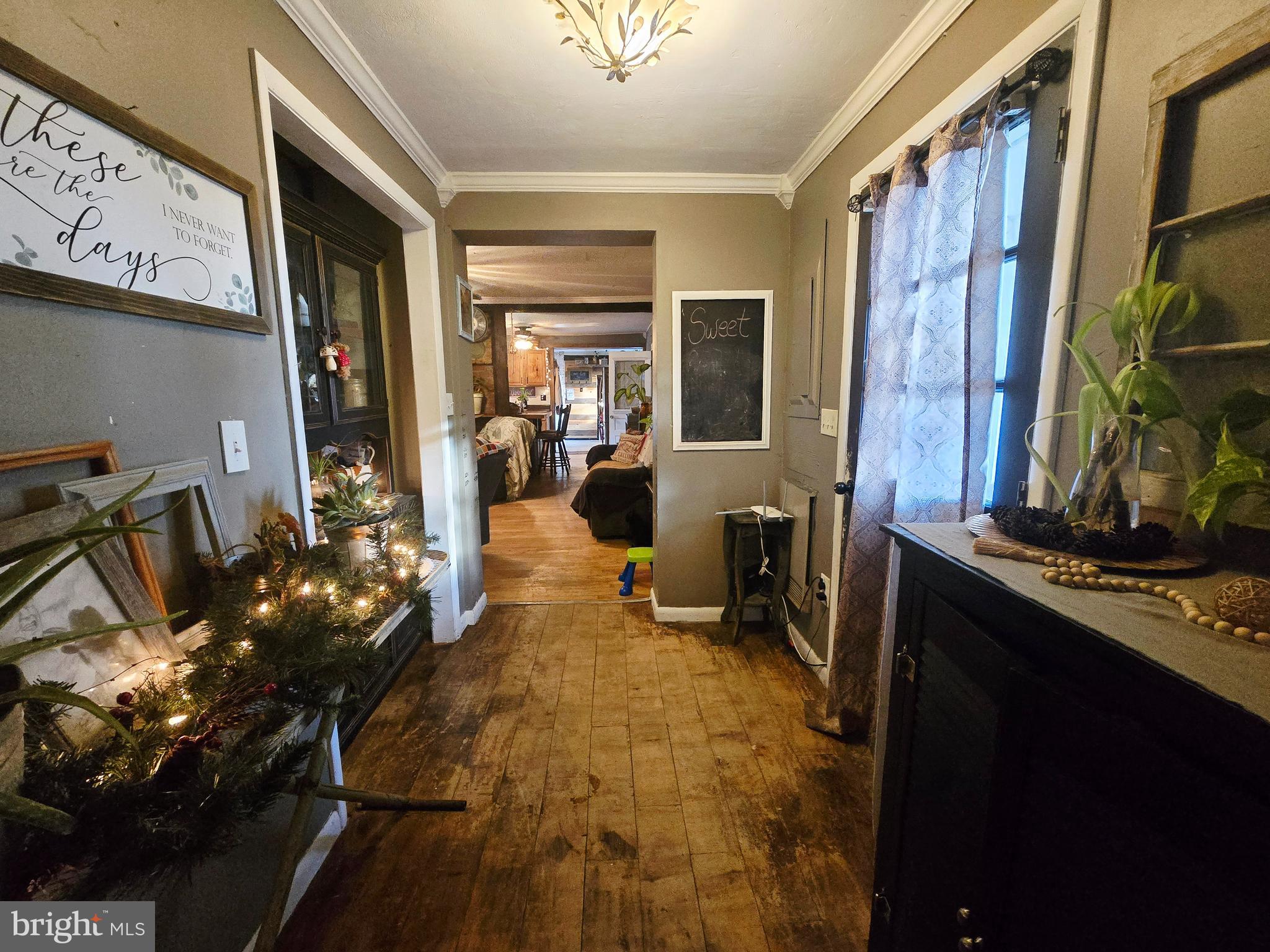 326 Locust Street Franklin, WV 26807 - Photo 15 of 35