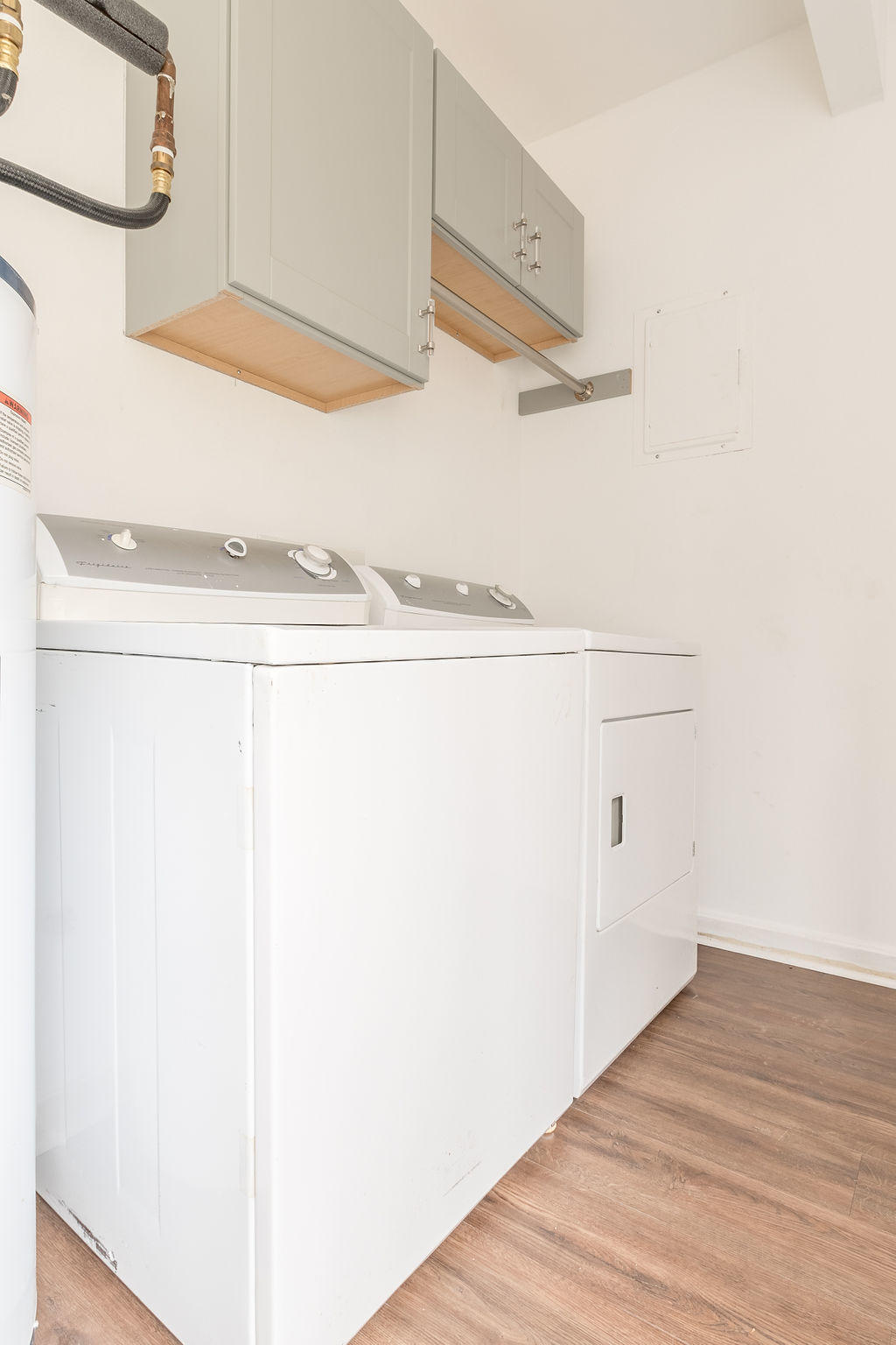 802 North Mill Road Salem, VA 24153 - Photo 14 of 17 Laundry Room