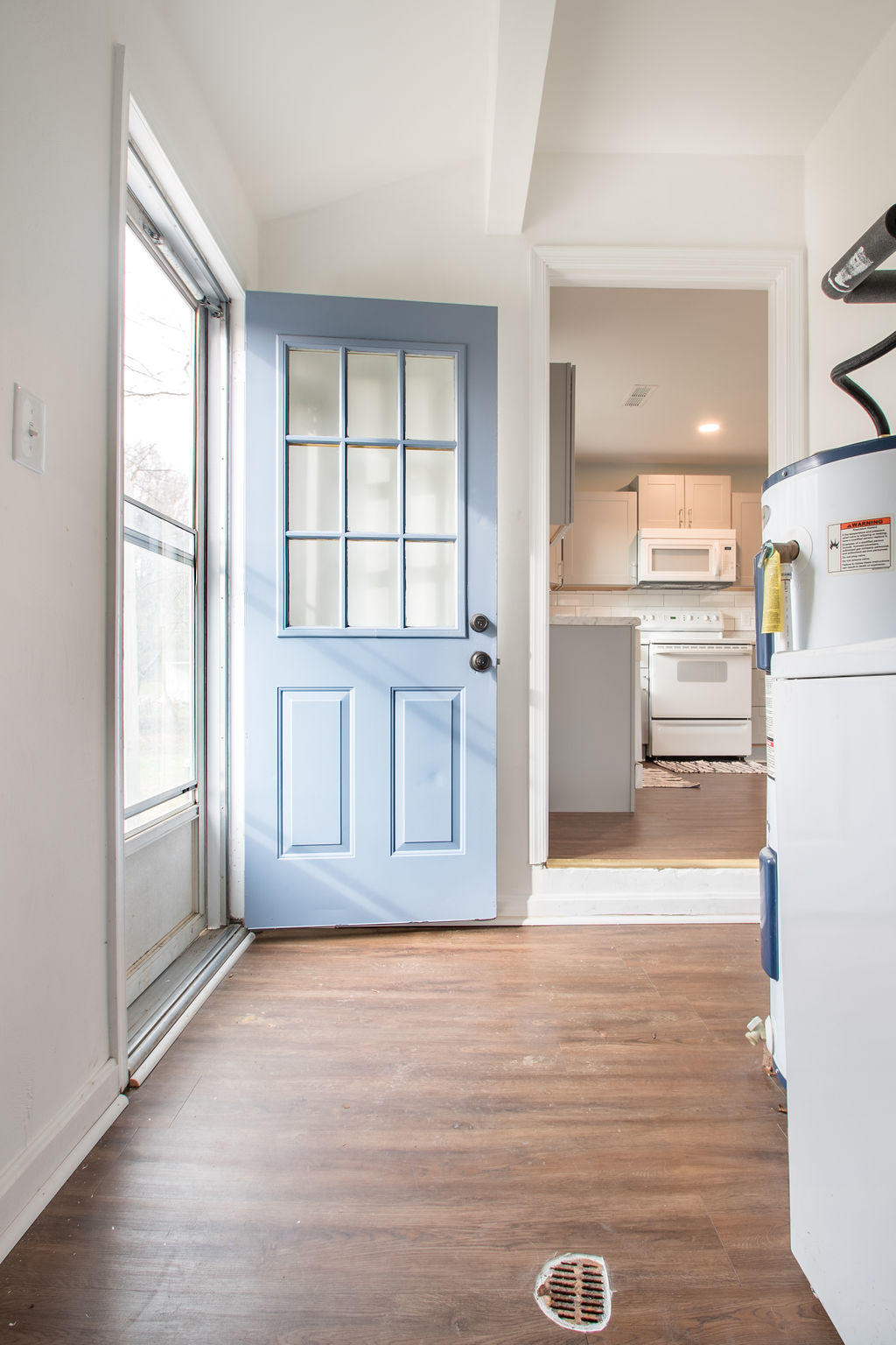 802 North Mill Road Salem, VA 24153 - Photo 15 of 17 Laundry Room