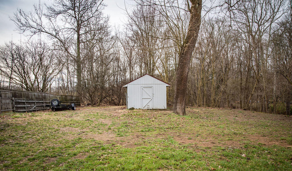 802 North Mill Road Salem, VA 24153 - Photo 16 of 17 Storage Shed