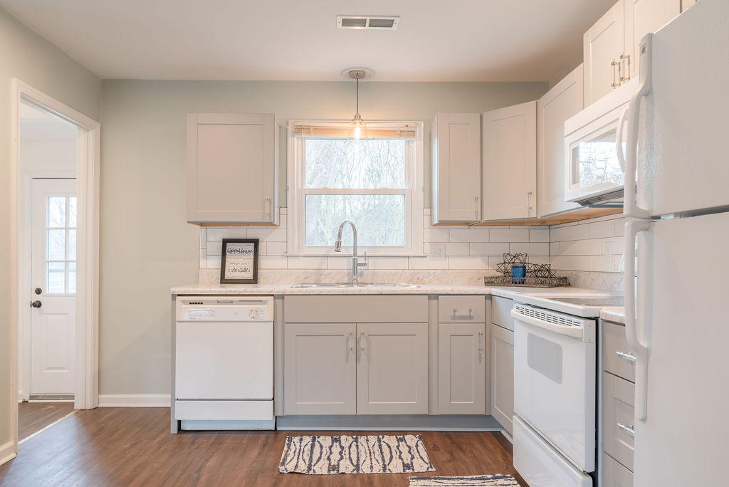 802 North Mill Road Salem, VA 24153 - Photo 5 of 17 Kitchen