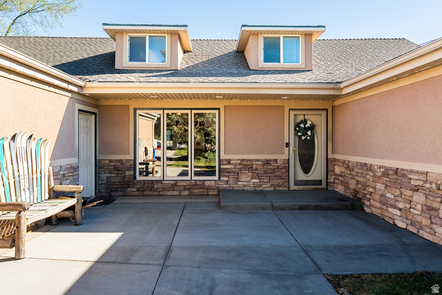 166 East 3000th Street South Bountiful, UT 84010 - Photo 3 of 35