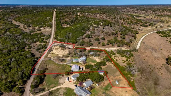 $995,000 | 265 Shalako Drive, Kerrville, TX 78028