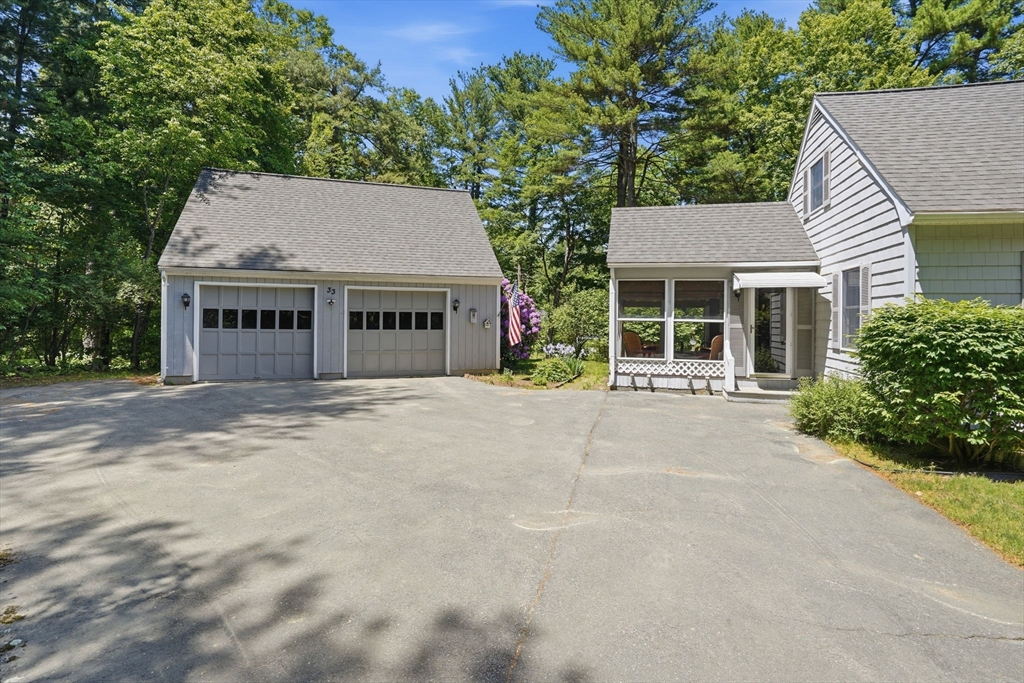 33 Cold Spring Road Westford, MA 01886 - Photo 4 of 42