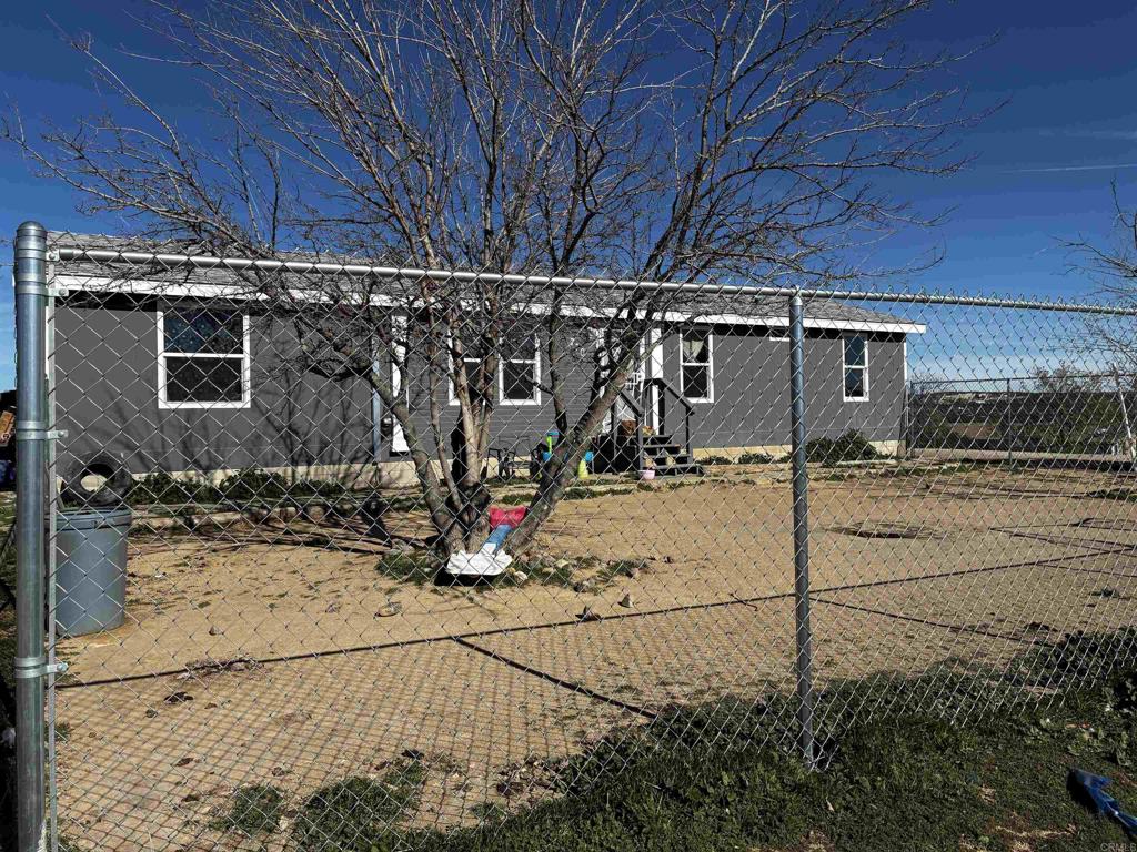 770 Tierra Del Sol Road Boulevard, CA 91905 - Photo 3 of 33