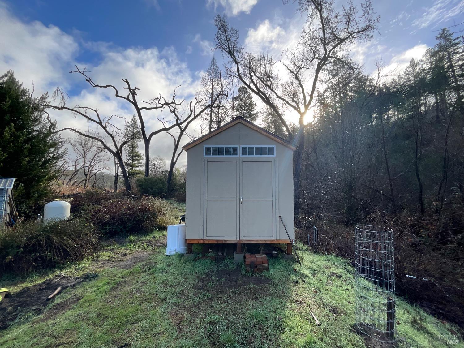 2858 Porter Creek Road Santa Rosa, CA 95404 - Photo 10 of 22 Storage shed