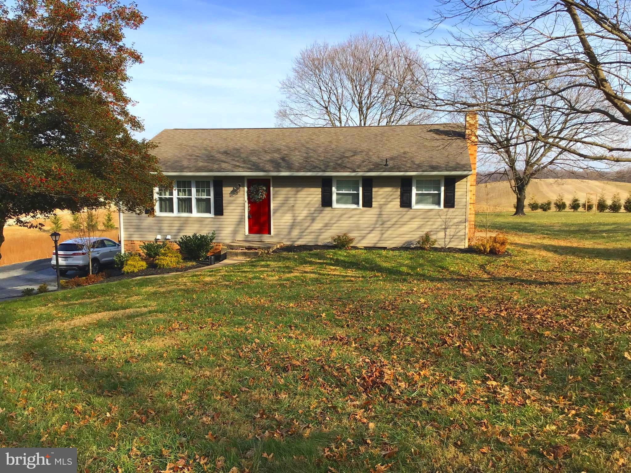 1774 Manor Road Windsor, PA 17366 - Photo 2 of 36
