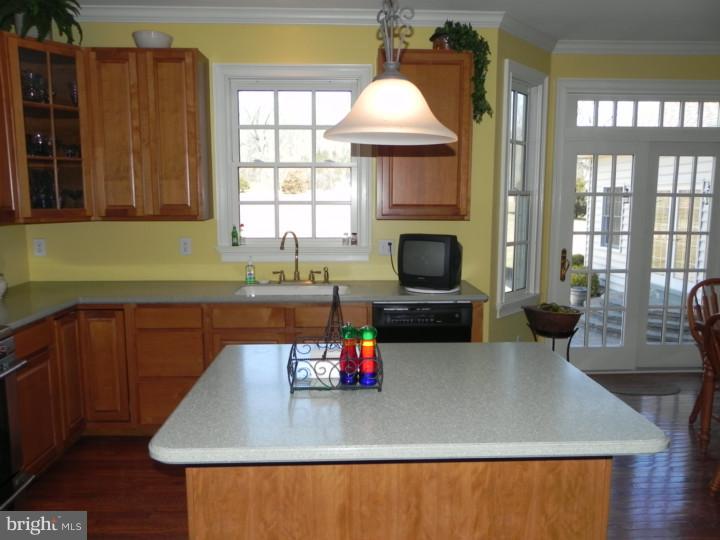 64 Curley Mill Road Chalfont, PA 18914 - Photo 7 of 25 Kitchen