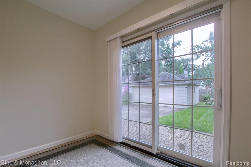 349 Merriweather Road Grosse Pointe, MI 48236 - Photo 16 of 31