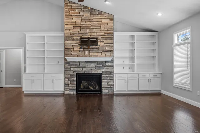 $799,999 | 1062 North Admirals Pointe Drive, Lafayette, IN 47909