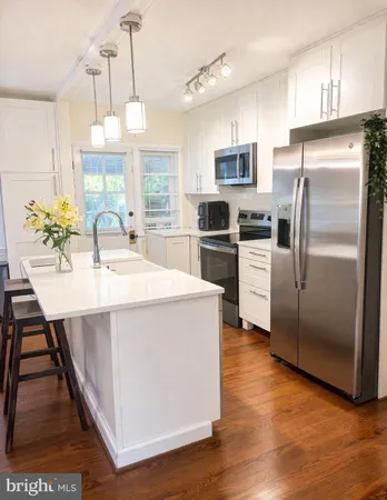 $300,000 | 30 South Prospect Avenue, Catonsville, MD 21228