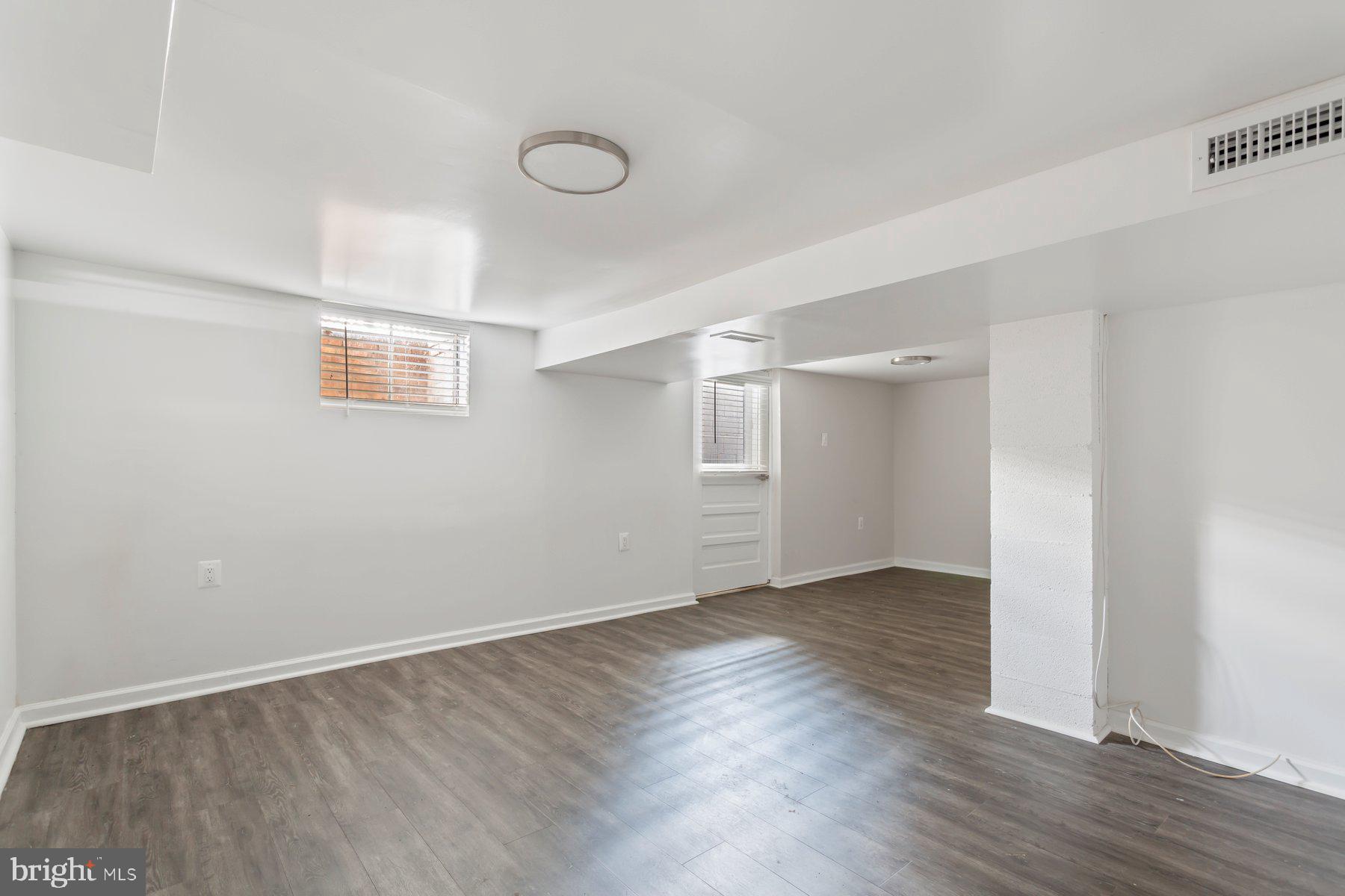 15029 Clear Spring Road Williamsport, MD 21795 - Photo 17 of 26 Gallery Image 17