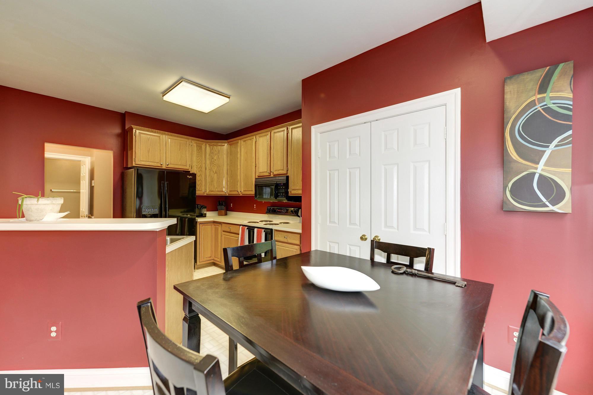 1330 Sundial Drive Reston, VA 20194 - Photo 11 of 30 Kitchen