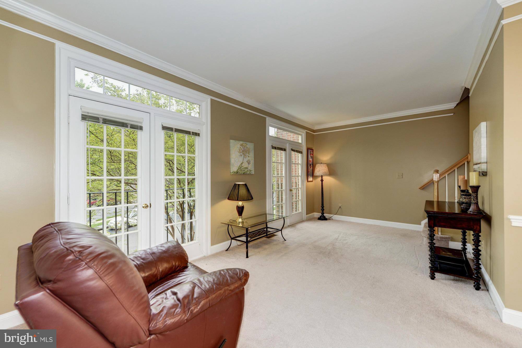 1330 Sundial Drive Reston, VA 20194 - Photo 16 of 30 Living Room