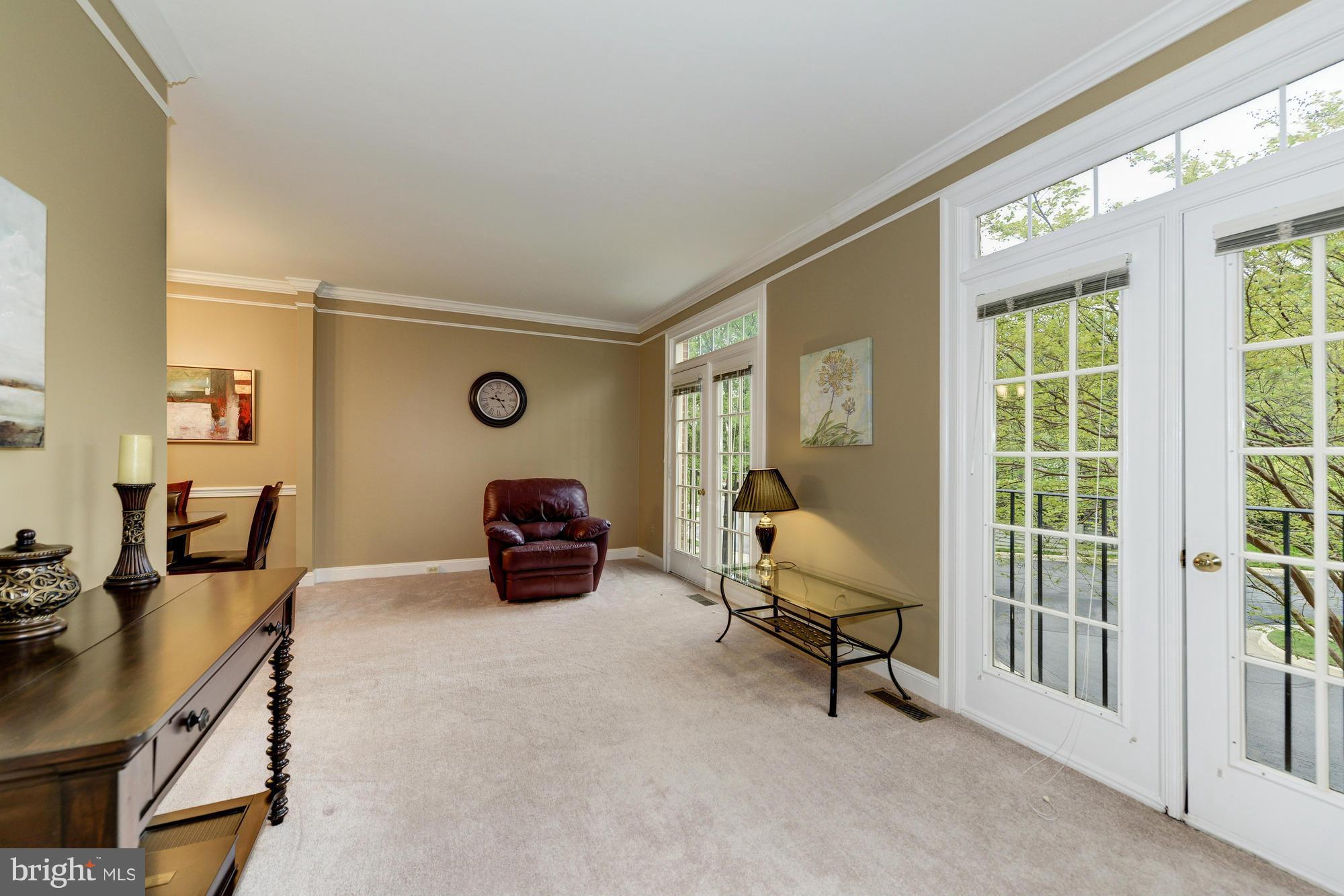 1330 Sundial Drive Reston, VA 20194 - Photo 17 of 30 Living Room