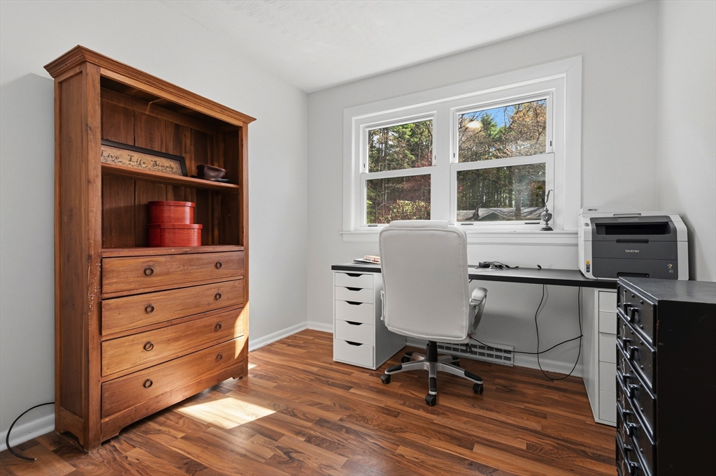21 Warren Road Upton, MA 01568 - Photo 25 of 41 Gallery Image 25