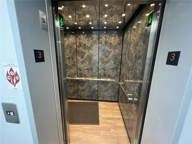 $189,900 | 1321 Lake Drive West, Unit 203, Chanhassen, MN 55317