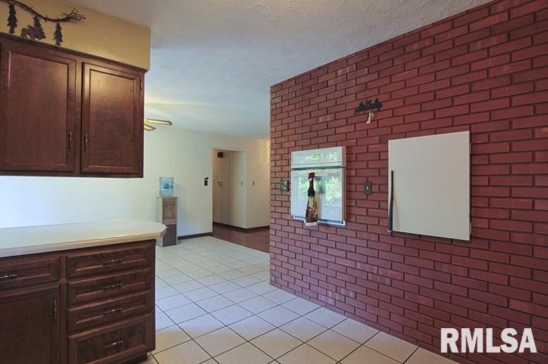 15804 Rte 84 North East Moline, IL 61244 - Photo 20 of 24 Gallery Image 20