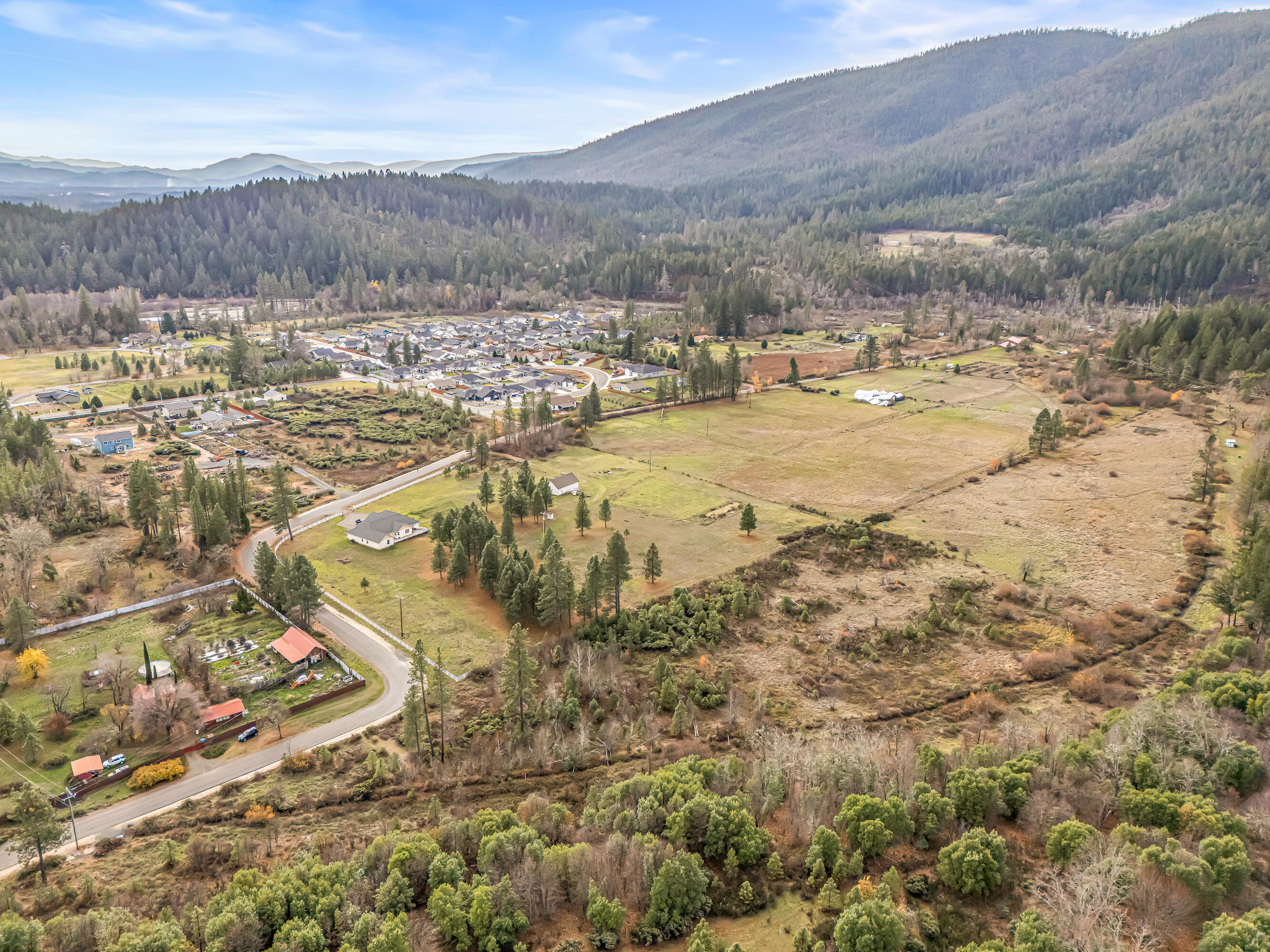 620 West River Street Cave Junction, OR 97523 - Photo 10 of 15 DJI_20251203132306_0037_D