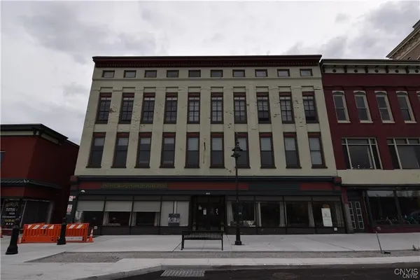 $1,450 | 152 Court Watertown Ny 13601, Unit 5, Watertown, NY 13601