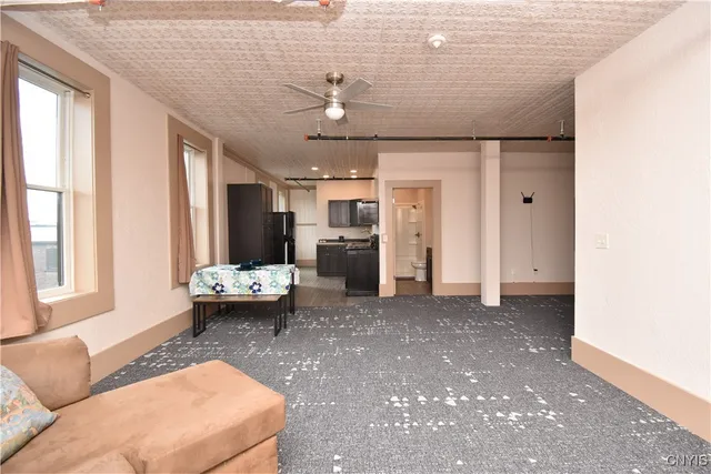 $1,450 | 152 Court Watertown Ny 13601, Unit 5, Watertown, NY 13601