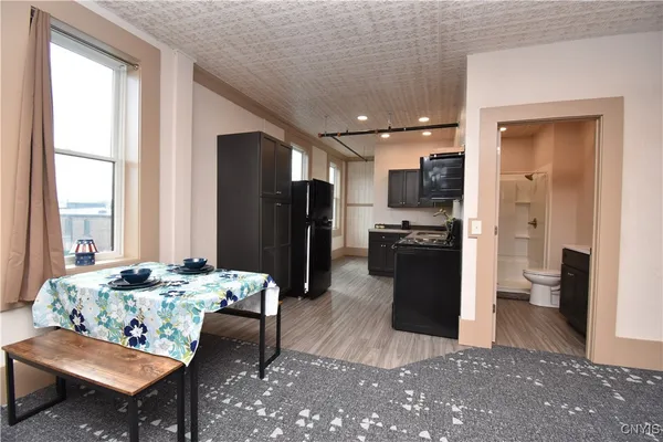 $1,450 | 152 Court Watertown Ny 13601, Unit 5, Watertown, NY 13601