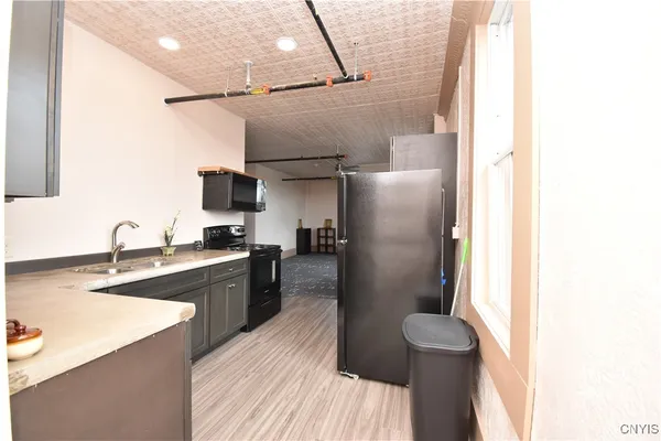 $1,450 | 152 Court Watertown Ny 13601, Unit 5, Watertown, NY 13601