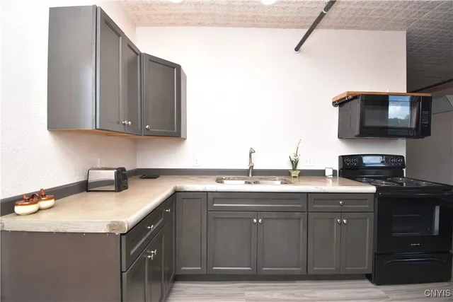 $1,450 | 152 Court Watertown Ny 13601, Unit 5, Watertown, NY 13601