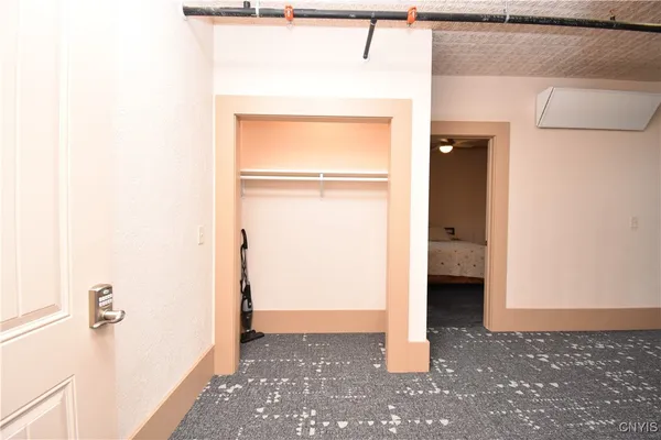 $1,450 | 152 Court Watertown Ny 13601, Unit 5, Watertown, NY 13601