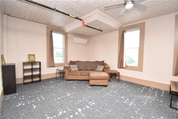 $1,450 | 152 Court Watertown Ny 13601, Unit 5, Watertown, NY 13601