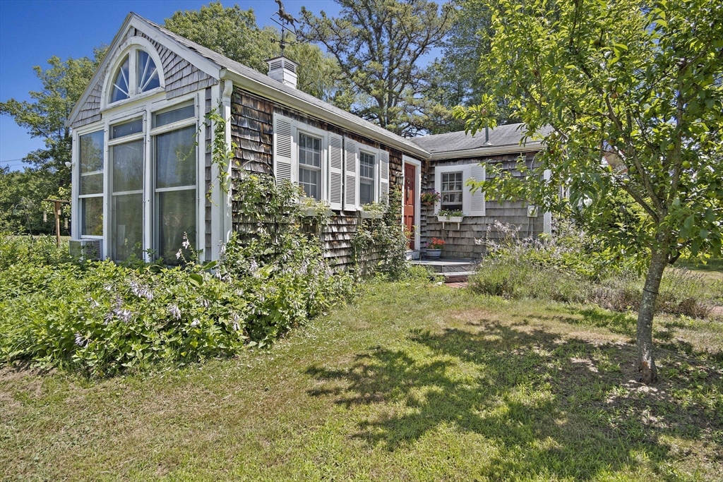 2 Highfield Road Newbury, MA 01951 - Photo 35 of 36 a front view of a house with a yard