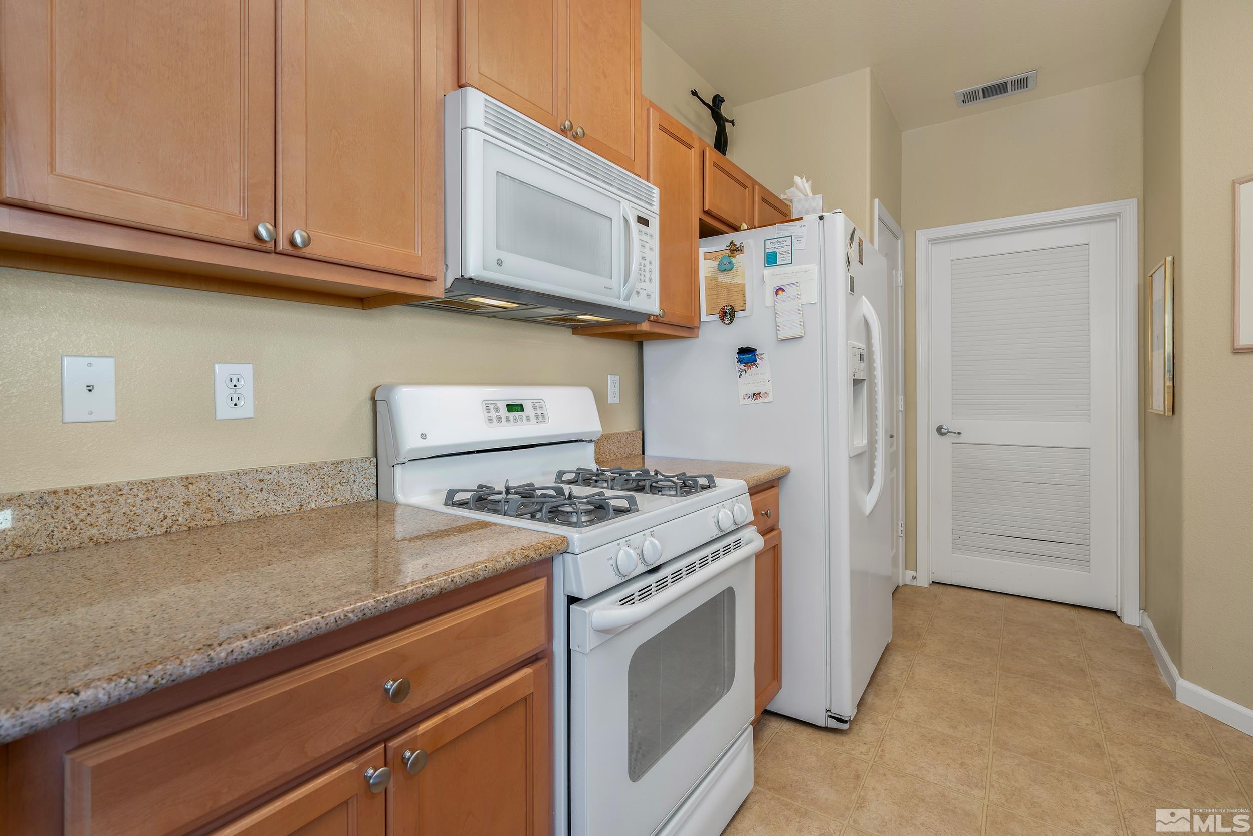 17000 Wedge Parkway, Unit 2823 Reno, NV 89511 - Photo 13 of 28 Photo 13
