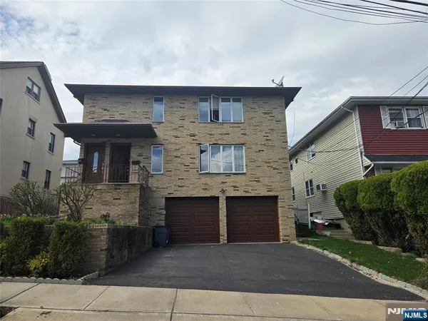 $3,300 | 327 13th Street, Palisades Park, NJ 07650