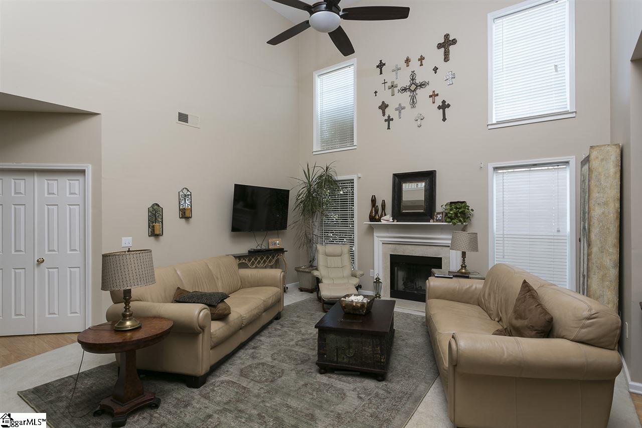 18 Collier Lane Greer, SC 29650 - Photo 3 of 29 Gallery Image 3