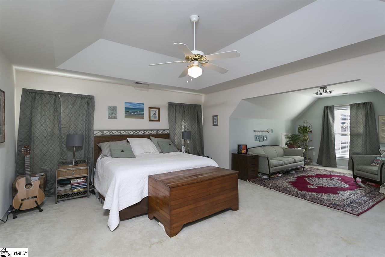 18 Collier Lane Greer, SC 29650 - Photo 4 of 29 Gallery Image 4