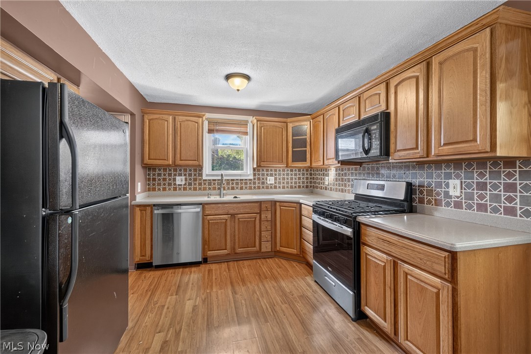 1128 Irene Road Lyndhurst, OH 44124 - Photo 15 of 25 Gallery Image 15
