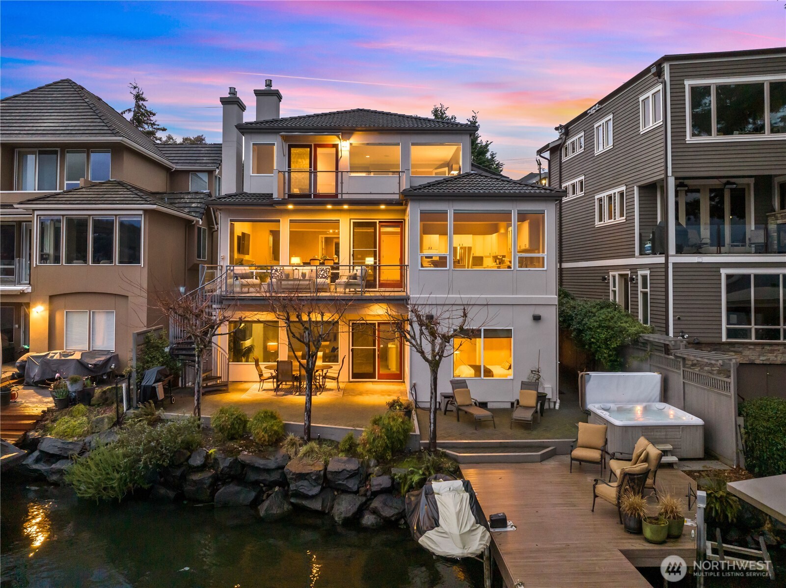3711 Lake Washington Blvd North  