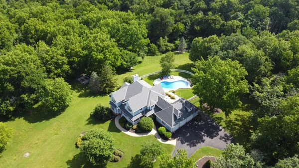 $1,600,000 | N2988 Lake Forest Circle, Geneva, WI 53147