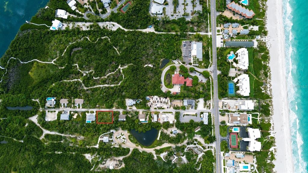 561 Gulf Bay Road Longboat Key, FL 34228 - Photo 2 of 14 Gallery Image 2