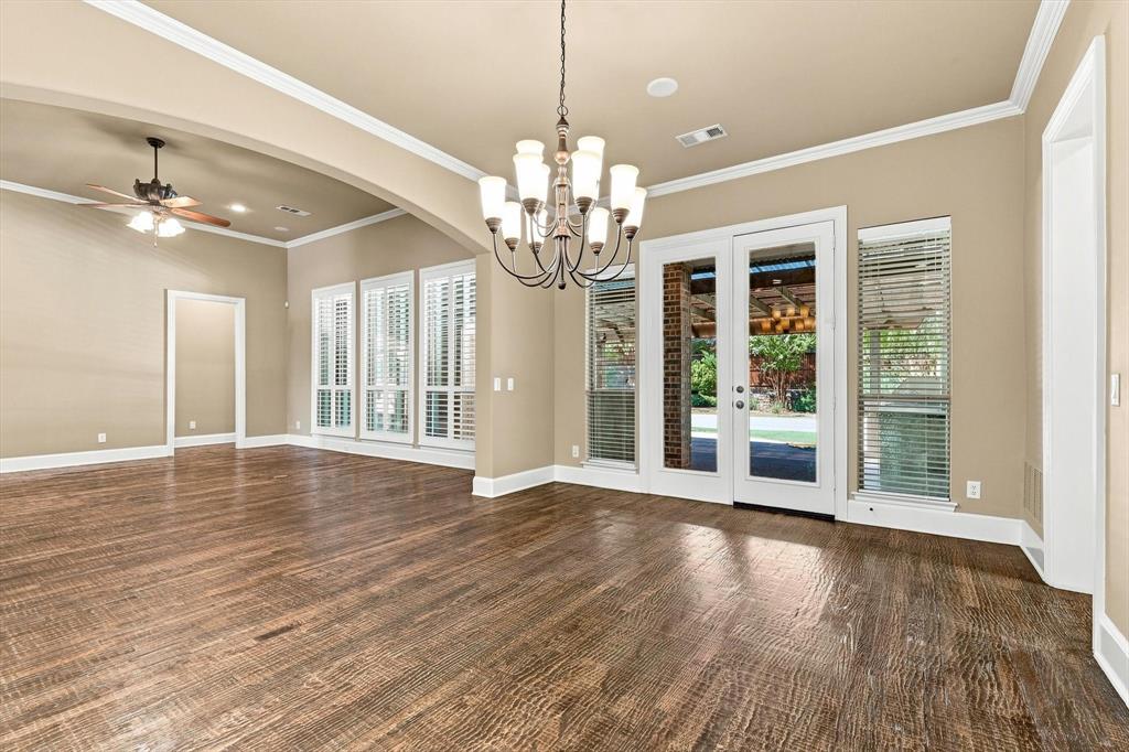 731 Lockridge Road Lantana, TX 76226 - Photo 14 of 38 Gallery Image 14