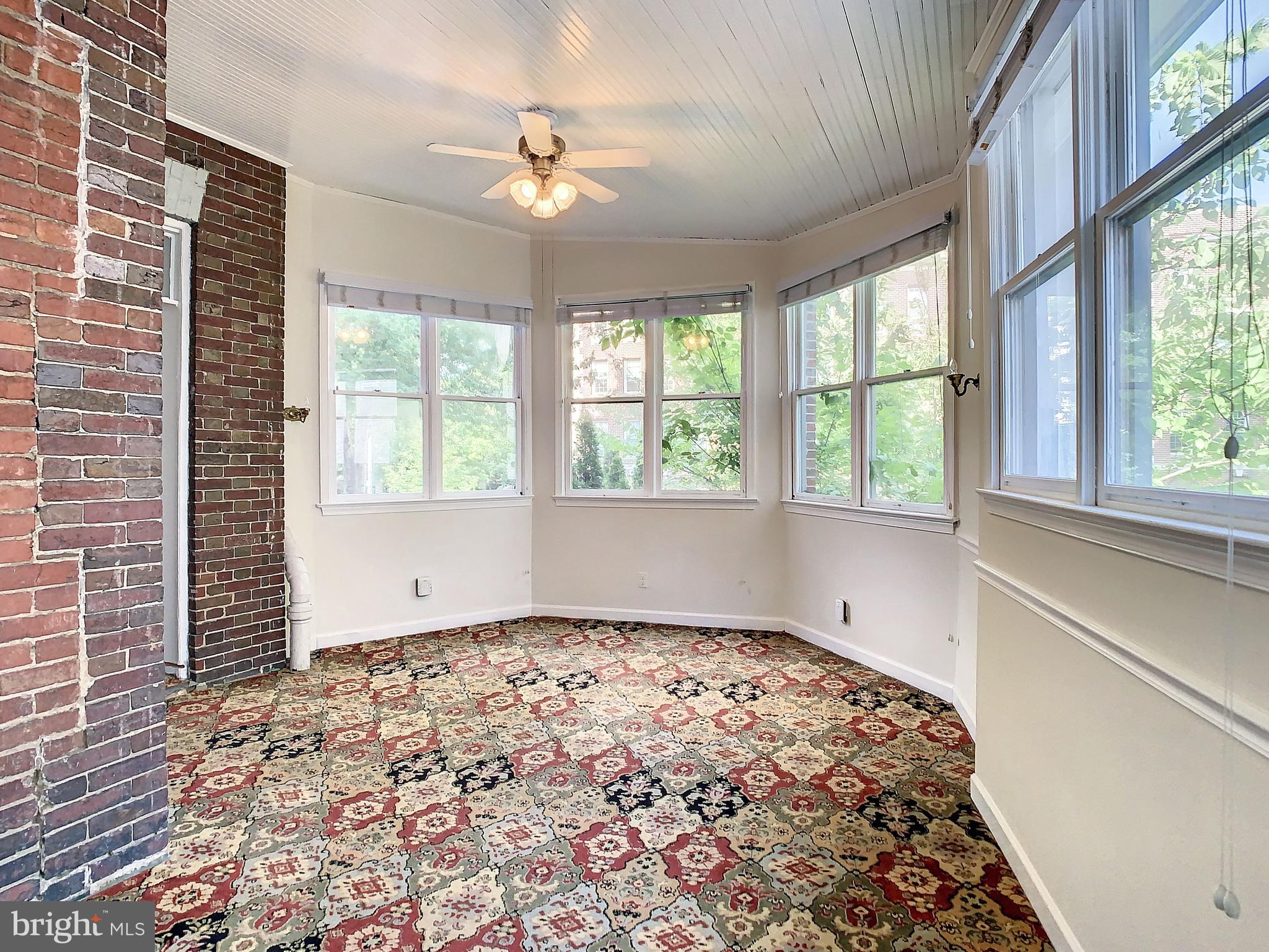 2850 27th Street Northwest Washington, DC 20008 - Photo 14 of 32 Main Level Living Area