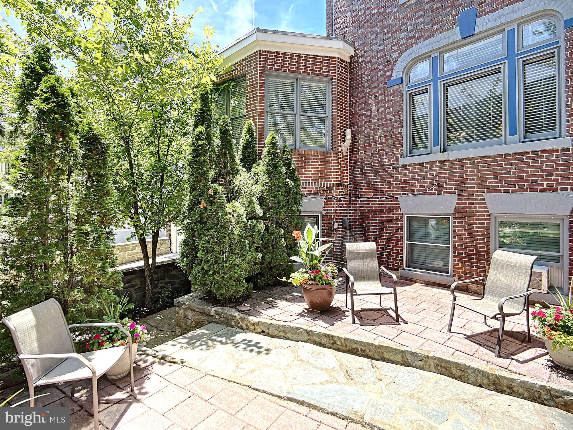 2850 27th Street Northwest Washington, DC 20008 - Photo 2 of 32 Sunlit and Spacious Front Patio