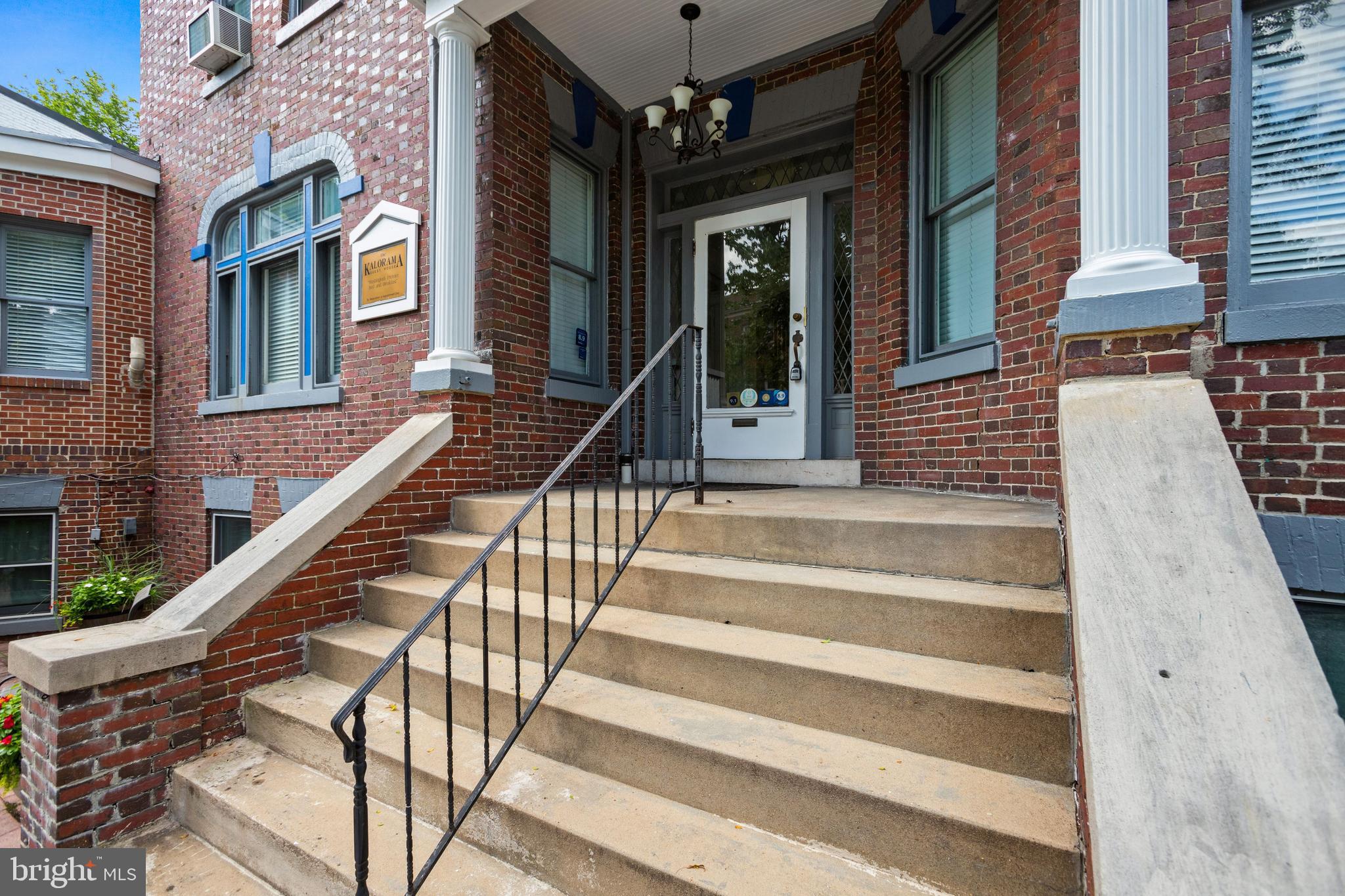 2850 27th Street Northwest Washington, DC 20008 - Photo 5 of 32 Inviting Entry and Staircase
