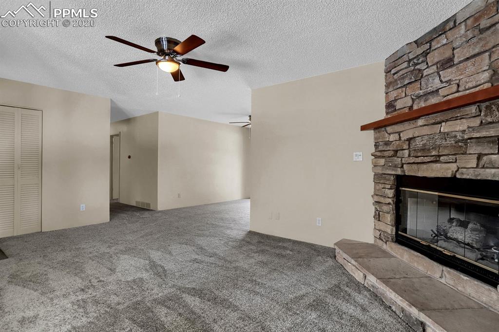 17595 Table Rock Road Colorado Springs, CO 80908 - Photo 9 of 33