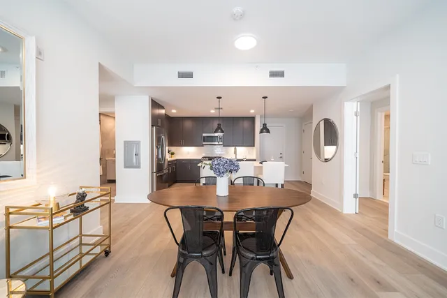 $4,995 | 418 Palisade Avenue, Unit 301, Jersey City, NJ 07307