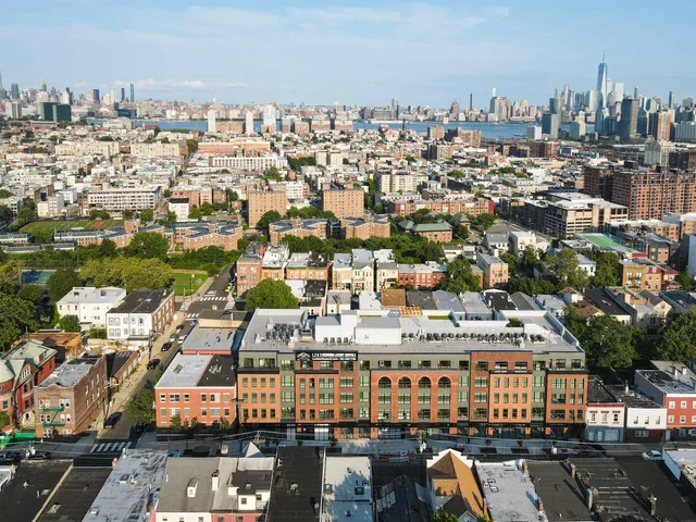 $4,995 | 418 Palisade Avenue, Unit 301, Jersey City, NJ 07307