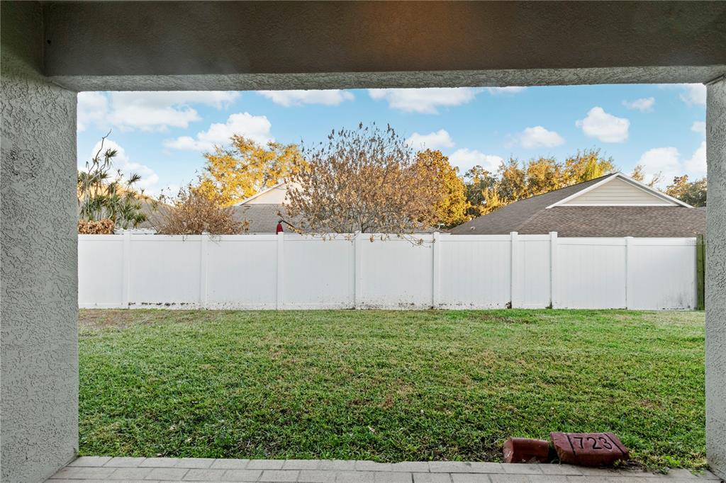 723 Erik Lake Road Brandon, FL 33510 - Photo 5 of 36